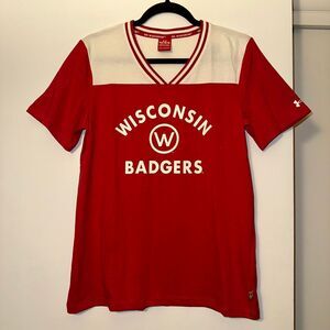 Under Armour Womens Medium University Wisconsin Badgers V Neck Tee Red White NWT